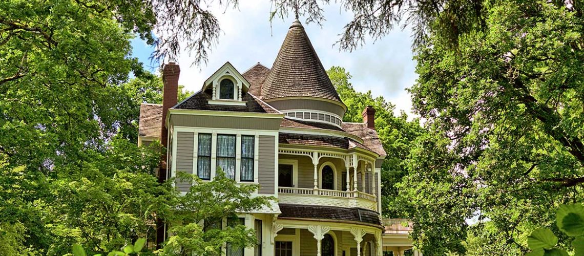 Pioneer home in Wood burn Oregon